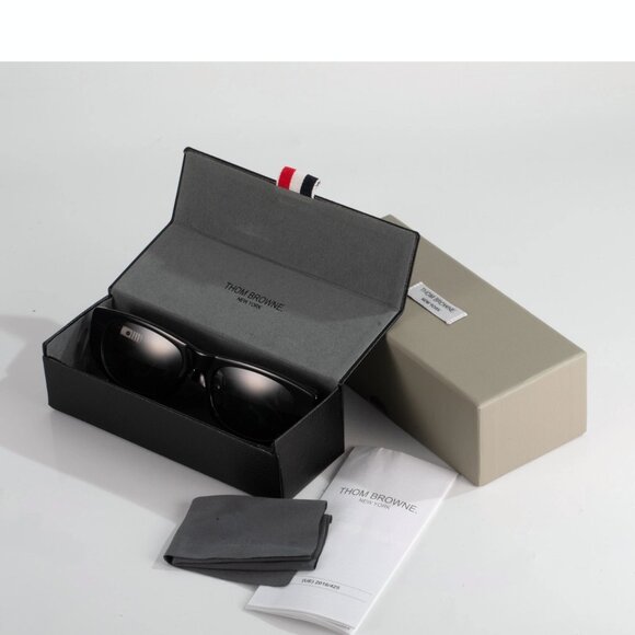 $1195 Authentic THOM BROWNE Made in JAPAN Unisex Sunglasses Complete Set - Picture 1 of 13